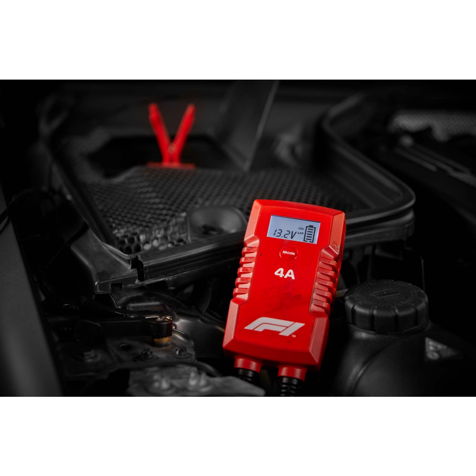 Formula 1 BC240 4.0 Batterieladegerät 6-12V / 4A Formula 1 trailerteile.eu.
